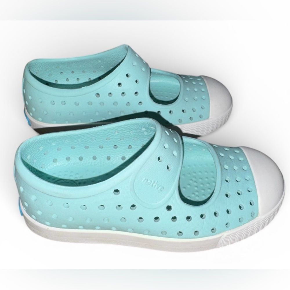 Native Kids Light Blue & White Mary Jane Slip-On Shoes